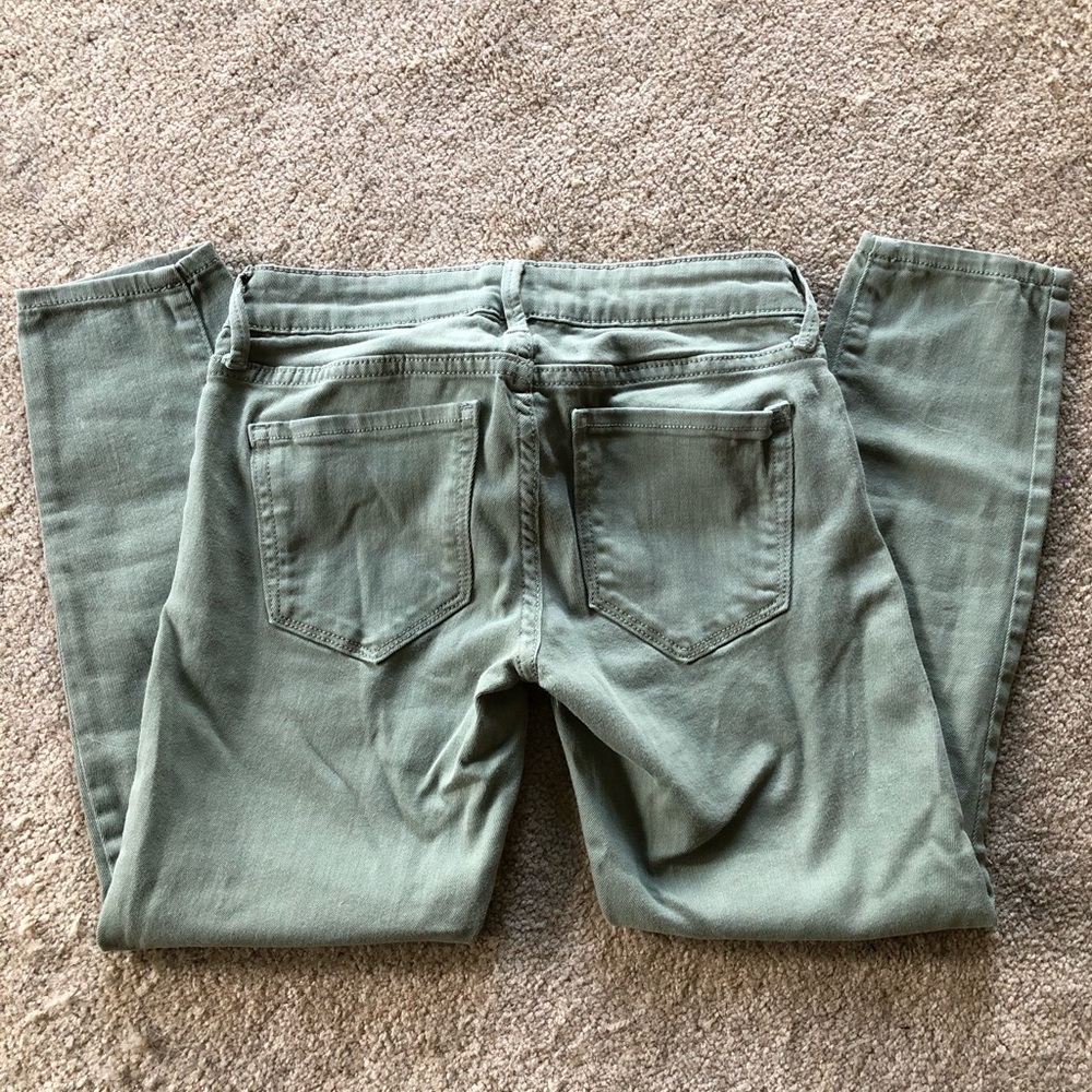 Capris - Picture 2 of 3